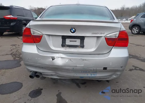 2006 BMW 323I z USA, uszkodzony, nr VIN WBAVB53576KW28233